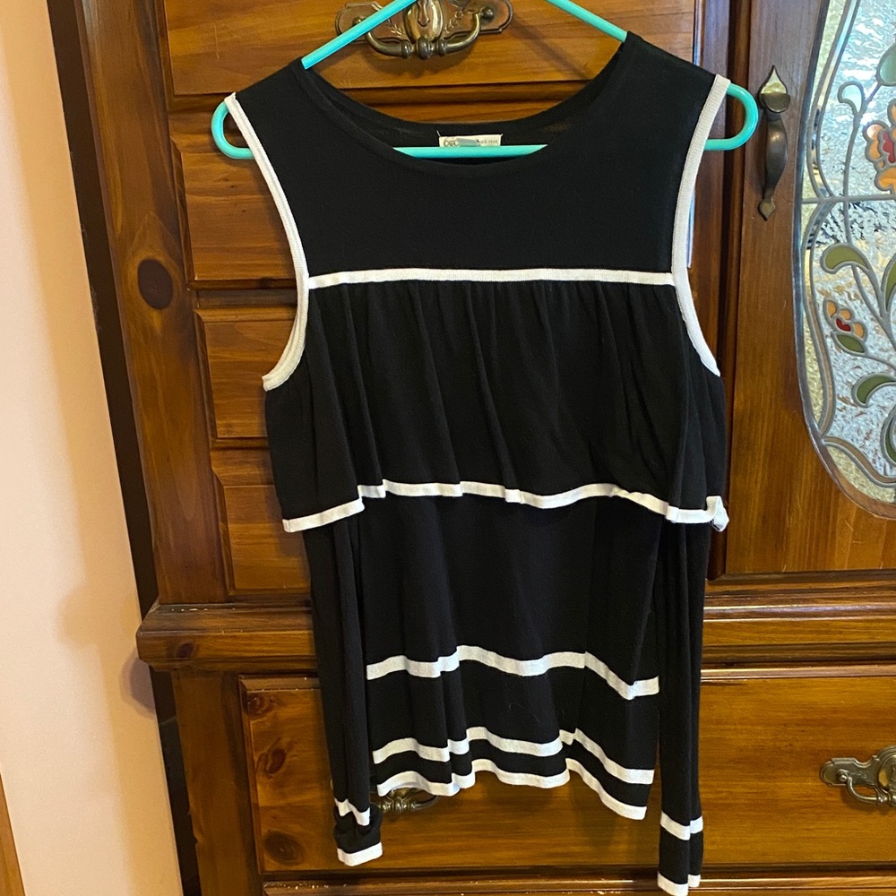 Black and White cold shoulder sweater with ruffle